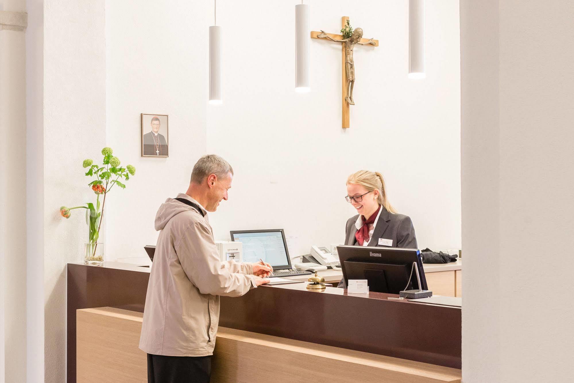 Hotel Kardinal Schulte Haus 3*